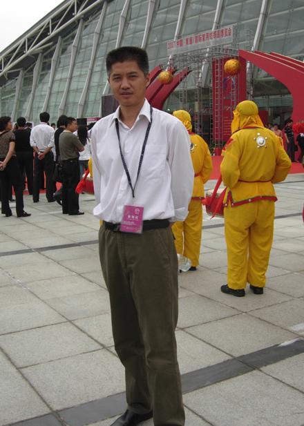 張 華: 概念可以忽略 風格不能放棄