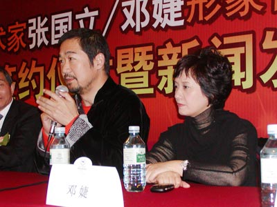 張國立鄧婕代言藍絲羽家紡