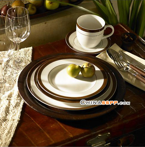 lauren�;� ��������ɫ��