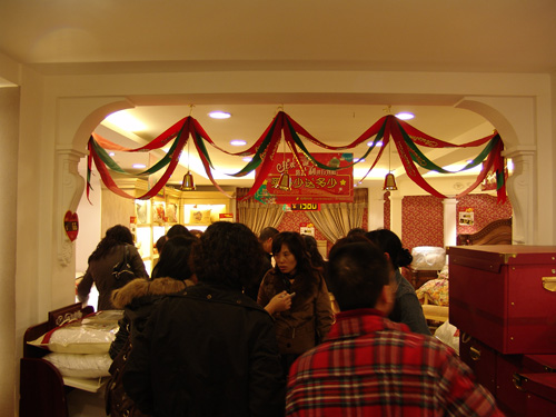 南方寢飾平安夜特賣會(huì)銷售破百萬