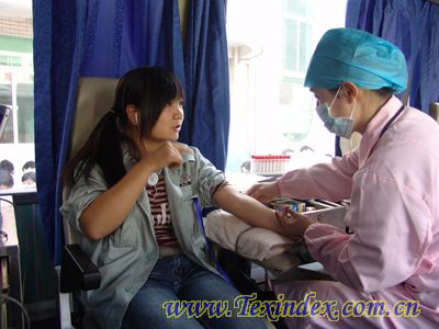 �Ϸ�����w�o���I(xi��n)Ѫչ�����L(f��ng)��