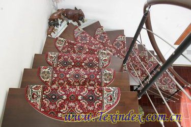 樓梯地毯的日常清理