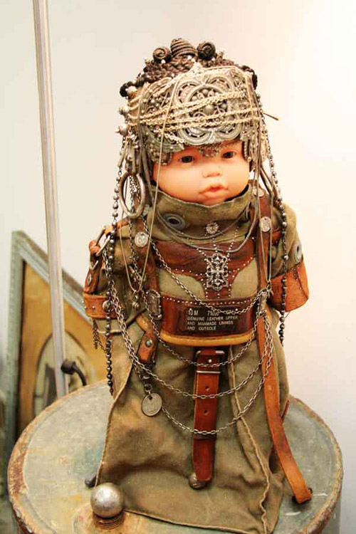 古怪個性的法國恐怖玩偶