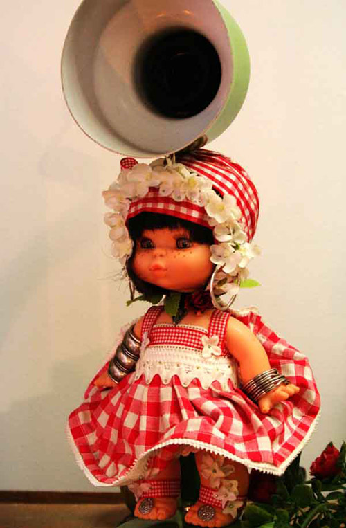 古怪個(gè)性的法國(guó)恐怖玩偶