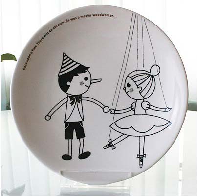 可愛的插畫瓷盤裝點(diǎn)情趣家居