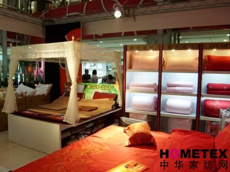 仙合家紡特色化促銷現場盛放金春