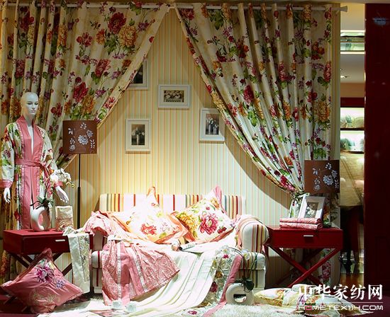 南方寢飾2008秋冬“花間蜜語”上市