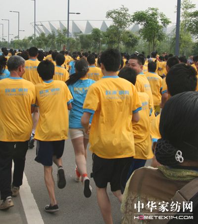 ����ɯ����ӭ��һ���O�߱����L��