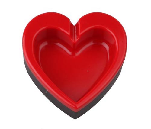 �����˻�ɫ���Ҹ�