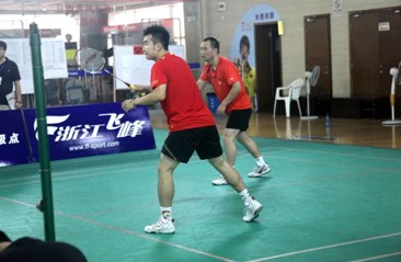 浙江“美通杯”羽毛球賽落下帷幕
