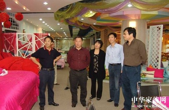 李江河蒞臨雨蘭調研指導