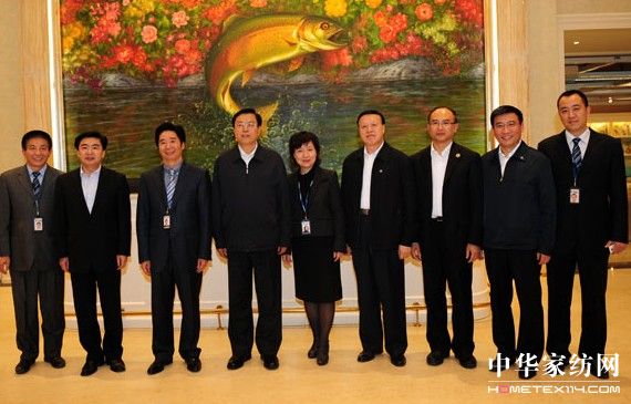 ���½�ҕ�츻���� �J(r��n)����I(y��)��(chu��ng)��