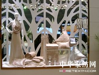 中盛家紡淺談櫥窗陳列方法