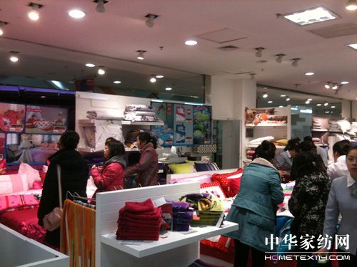 �Ь����\�݌�����ͻ��200�f