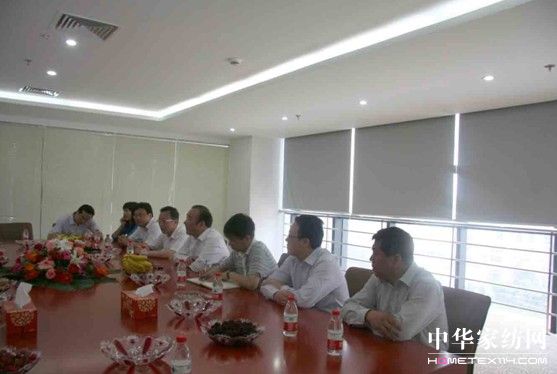 ��ͨ�и����L(zh��ng)�������{(di��o)�оӉ�(m��ng)�R�Ҽ�