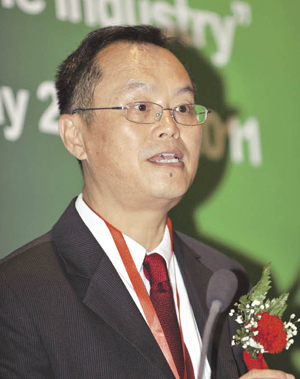 李翼:占領(lǐng)紡織服裝產(chǎn)業(yè)制高點(diǎn)