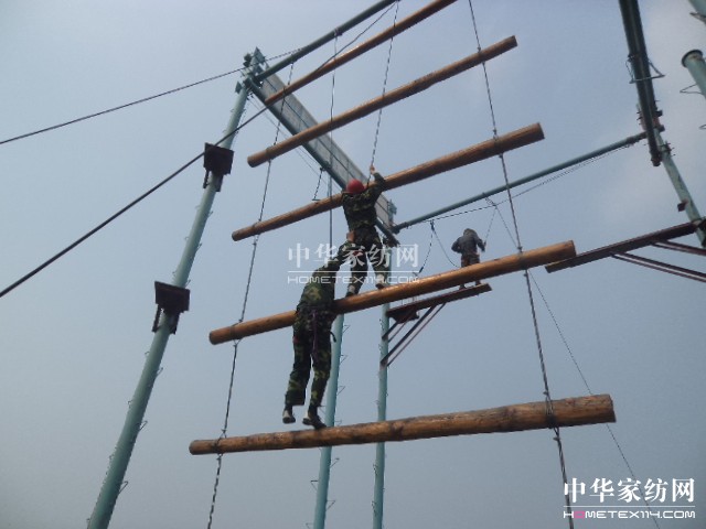 居夢萊家紡全體精英參加拓展訓練