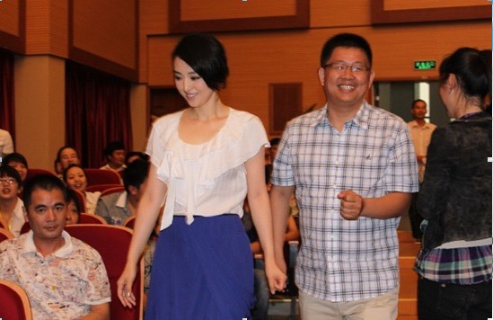 圣路易絲攜董璇召開新品發(fā)布會