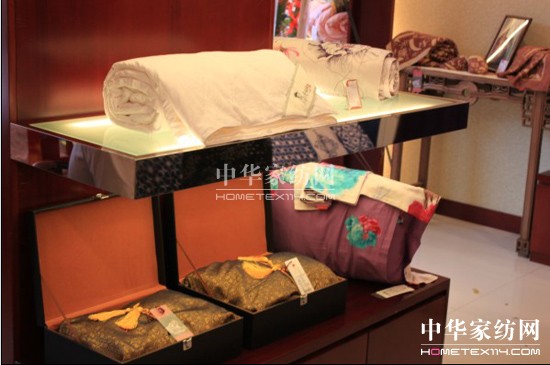 蠶花娘娘上海新村店盛大開業(yè)