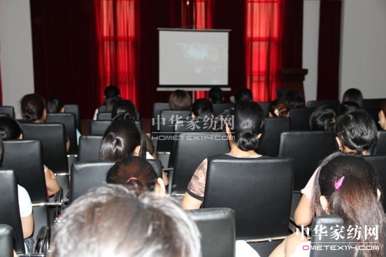 寶縵一線員工集體觀看勵志電影