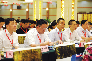 長絲織造活力四射的產業