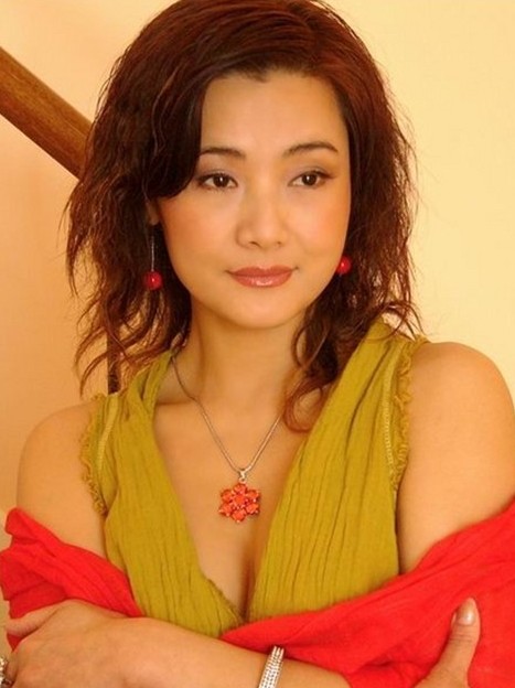 王斯瓊加入柏年綠色家紡環保宣傳