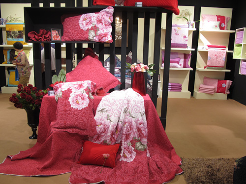 依諾雅品牌家紡展上受青睞