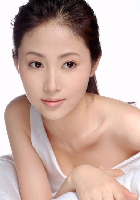 李芯逸加入柏年家紡綠色環保宣傳