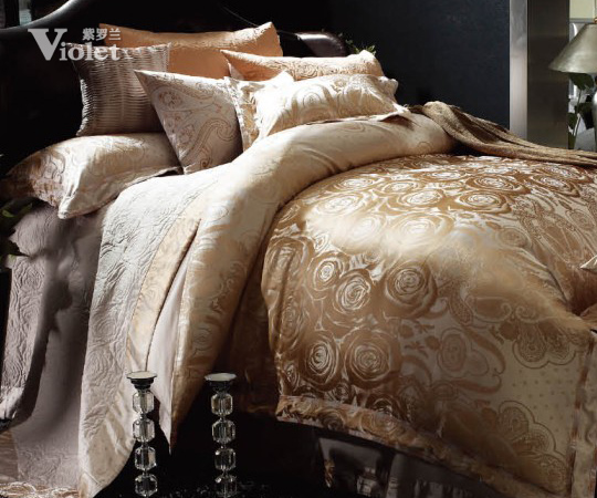 紫羅蘭:結(jié)婚狂潮季陷入愛(ài)里面