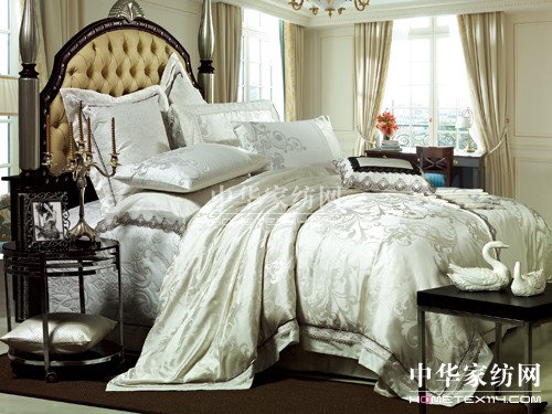 ��ɯ�aƷ�L�񣺚Wʽ�¹ŵ����x