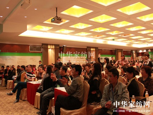 嘉加夢2012春夏新品發布會榮耀起航