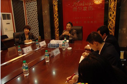 ���m�Ҽ��e������N�۹�����(hu��)�h