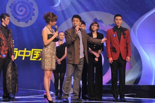 ���R��CCTV���r(sh��)���Ї�(gu��)��26��18:30����