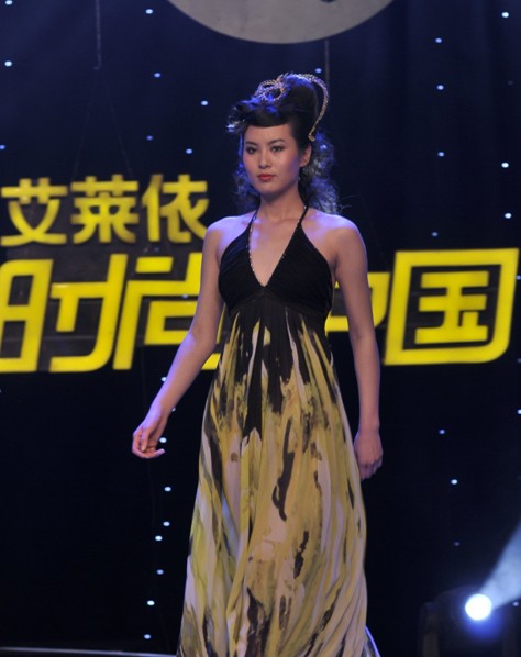 ���R��CCTV���r(sh��)���Ї�(gu��)��26��18:30����