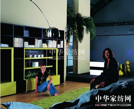 前衛而不張揚,都市麗人心儀的色彩家具