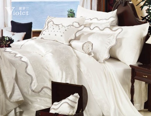 ���_�m��ˬһ�ҵİ�ɫ��Ʒ