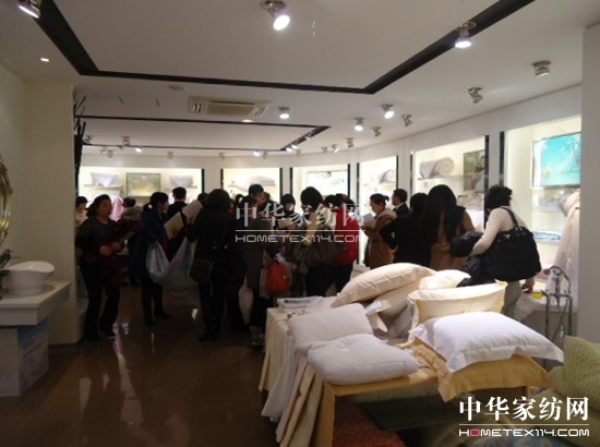 ���\��2012�ûʴ���ӆ؛��¡���_Ļ