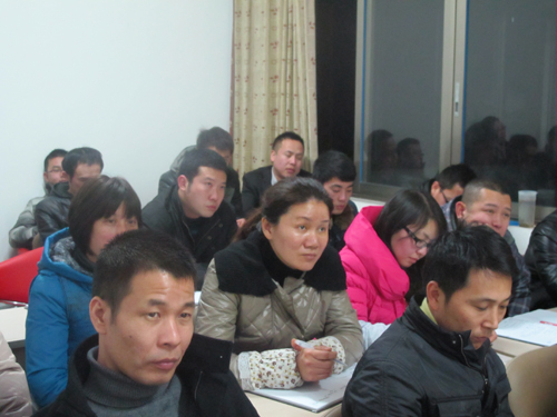 依諾雅開展“如何做一個合格管理者”培訓