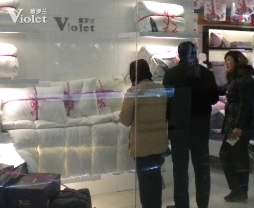 紫羅蘭射陽店“開年巨獻”活動火熱進行