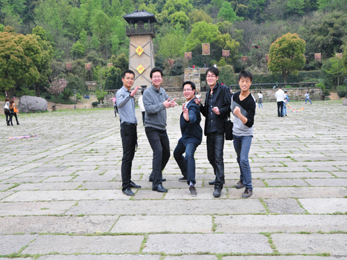 金蠶世家家紡組織員工游覽湘湖景區(qū)