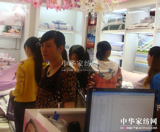 貴州鳳岡紫羅蘭家紡專(zhuān)賣(mài)店盛大開(kāi)業(yè)