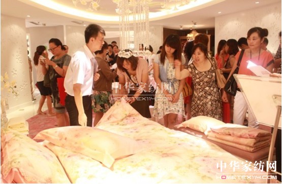 2012�ѻ��Ҽ��I(y��ng)�N(xi��o)���(hu��)ʢ���_(k��i)��