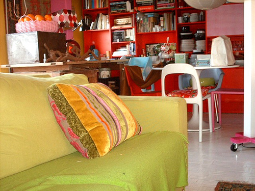 ����:ɫ���L���đ���֮��(��)