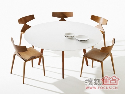 時尚木制椅子兼實用與裝飾