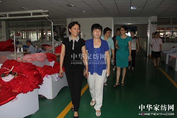 新余市人大副主任余冬梅蒞臨雨蘭參觀考察