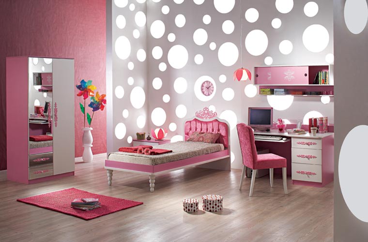 �ʺ��ǵĉ�15���ɫŮ���P��