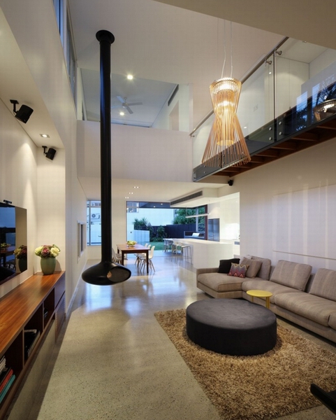 �Ĵ�����105VHouse