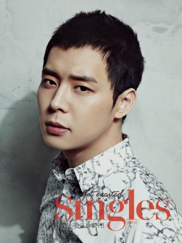 JYJ樸有天登《Singles》封面展雄性魅力