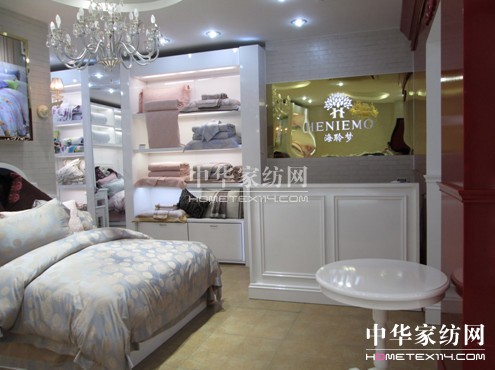 ������(m��ng)ֱ�I(y��ng)�N�ی��u��ʢ�b����