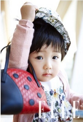 ��Ӣ���c�p��̥��Ů��Ӱ�ع�